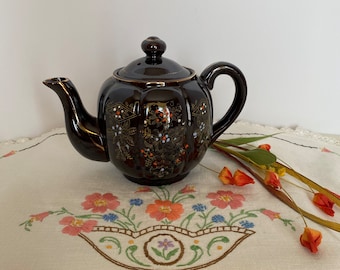 Pumpkin Shaped Redware Brown Betty Teapot with Moriage and Gold Trims; Vintage Teapot, Redware Teapot, Brown Betty, Japan