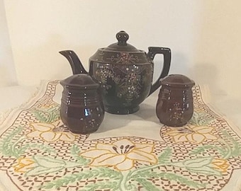 Vintage Hand Painted Moriage Round Redware Teapot with Salt and Pepper Shakers Set - 3 Piece Set; Vintage Teapot, Vintage Tea Set, Moriage