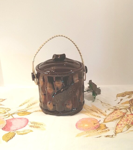 ビンテージ 1950年代 陶器製 クッキージャー 蓋付き・ビスケット保存用 ビンテージ 1950年代 陶器製 クッキージャー 蓋付き・ビスケット保存用