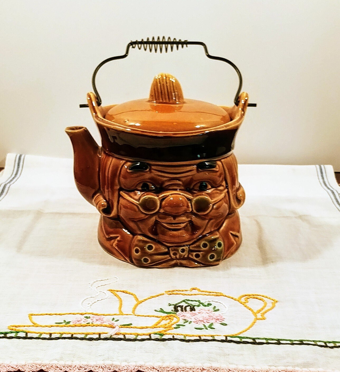 Fun Vintage Figural Teapot Ben Franklin With Wire Wrapped Handle
