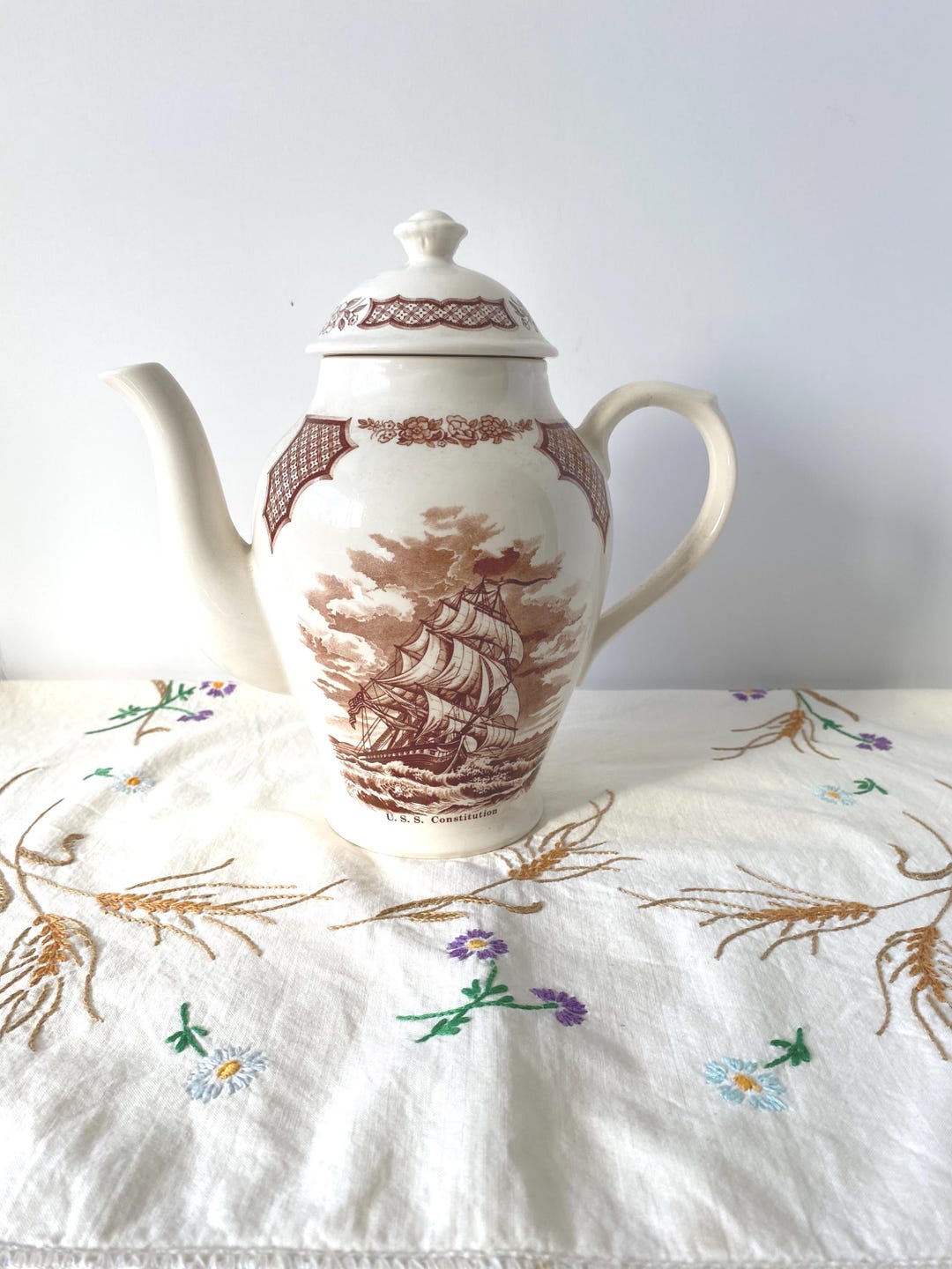 Alfred Meakin England Fair Winds Pattern Full Size Coffee Pot, USS