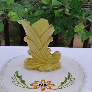 Shawnee Standing Cornucopia Scroll Leaf Vase Planter, Vintage Shawnee Pottery Vase, Vintage Shawnee Pottery Planter, Cheery Yellow Vase