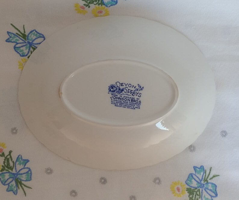 Johnson Brothers Devon Sprays Blue Transferware Serving Bowl; Vintage Johnson Bros Vintage Serving Bowl Devon Sprays Pattern Vintage Bowl