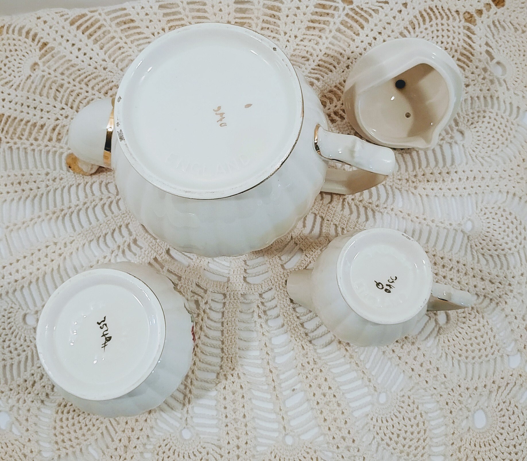 Sadler Tea Set Early Sadler Flower Basket Tea Set - 3 Piece Set, Lidded Teapot, Sugar ...