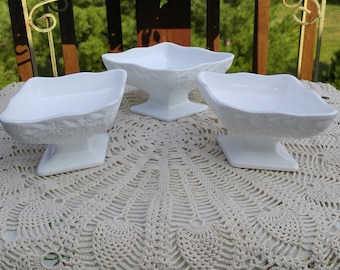 Milch glaspedestal Kompott - Set von drei; Vintage Milchglas, Vintage Pedestal Kompott, Vintage Sockel Candy Dish, Milchglas Pflanzer