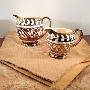 Sadler Gold Overlay White Glazed Pitcher Jugs - Set of 2, Pattern Number 1675; Vintage Sadler, Sadler 1675, Gold and White Pitcher Jug, Set