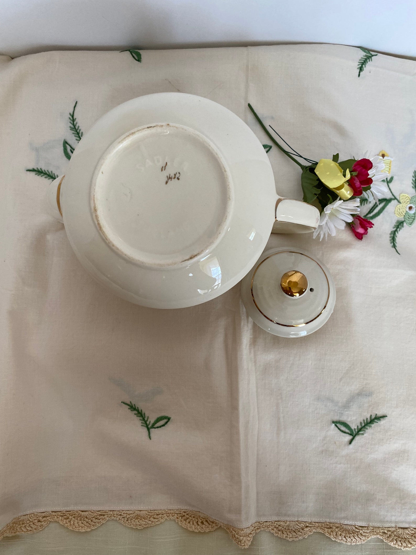 Sadler Red and Yellow Roses Teapot Full Size Vintage Sadler Etsy