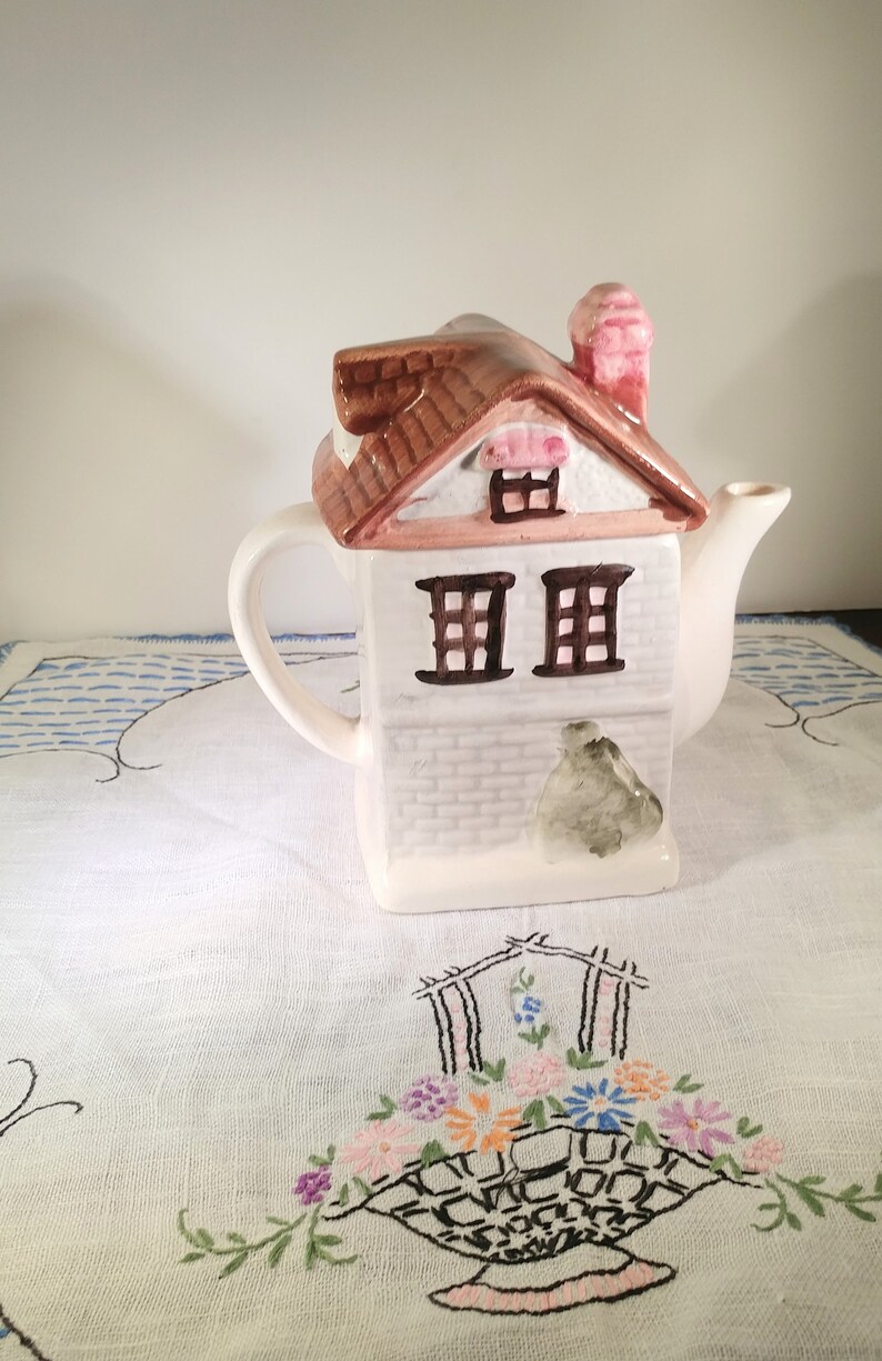 Tea Shop Teapot Vintage Teapot Figural Teapot Tea Shop Etsy