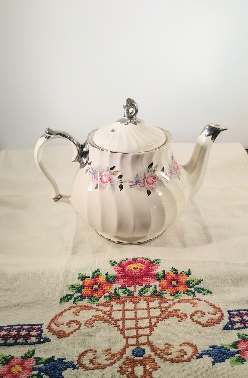 Sadler Silver Trim Pink Rosebuds Swirl Pedestal Teapot Etsy