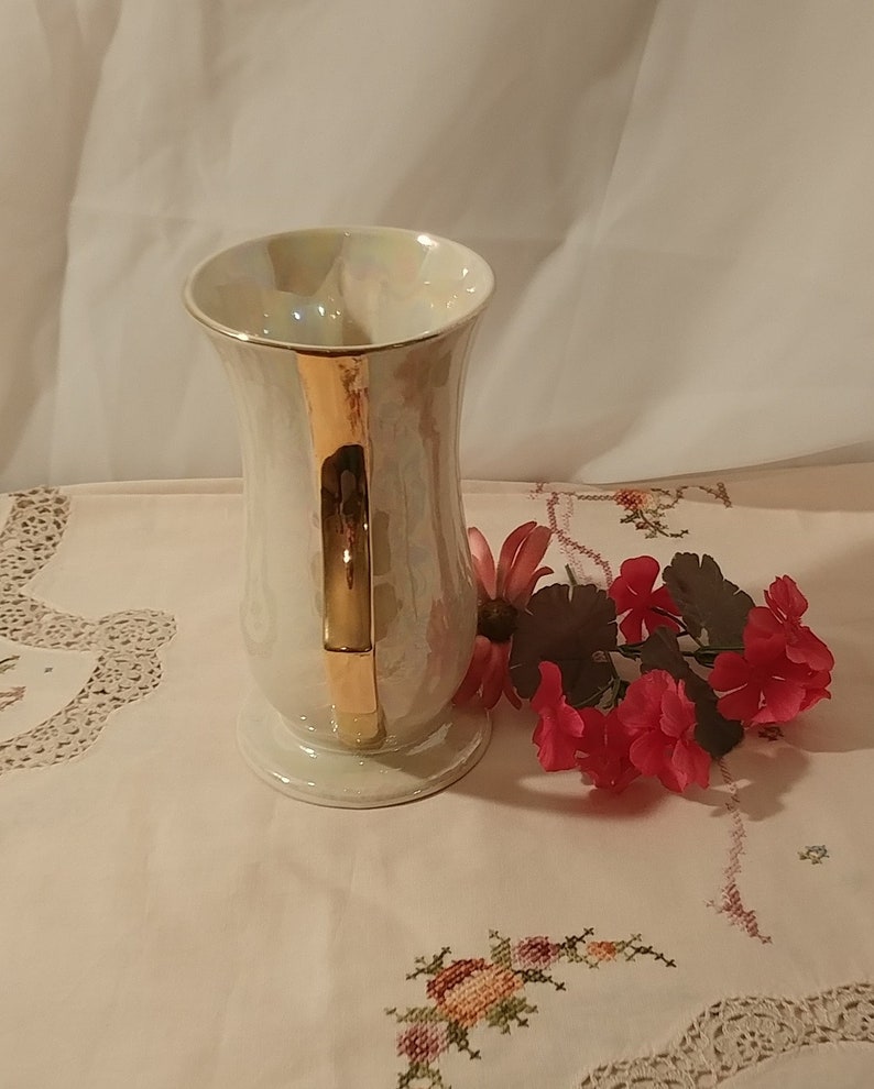 Vintage Pearl China Company Art Deco Pearlescent Opalescent Glazed Vase with 22K Gold Handles; Vintage Pearl China Art Deco Vintage Vase