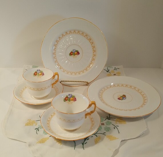 クラウンスタッフォードシャー カップ ソーサー プレート エナメルが