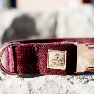 Velvet Dog Collar in Burgundy