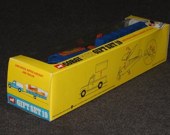 Corgi Gift Set 19 1972 Whizwheels Land-rover Nipper Aircraft Plane Trailer MIB A
