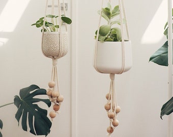 Hanging Planter, Macrame Plant Hanger, Plant Hanger Indoor, Wood Bead Modern, Minimalistic Decor, Nursery Decor, Scandinavian