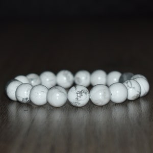 10mm White Howlite Bracelet, Natural Crystal Bracelet, Unisex Bracelet, Beaded Bracelet for Women, Yoga Bracelet, Gemstone Bracelets for Men