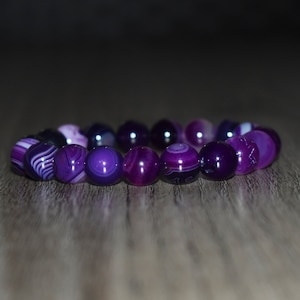 10mm Striped Purple Agate Bracelet, Purple Bracelet for Women, Natural Crystal Bracelet for Men, Unisex Bracelet, Yoga Wrist Mala, Layering