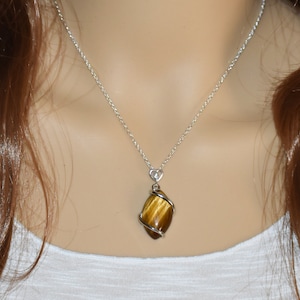 Tiger Eye Necklace, Tiger Eye Jewelry, Healing Crystal Necklace, Earthy Necklace, Anxiety Necklace, Healing Necklace image 1