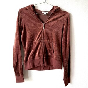 Chaqueta deportiva vintage de terciopelo marrón de los años 2000 con capucha para mujer, talla mediana