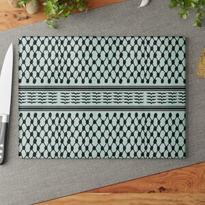 Palestine Kuffiyeh Glass Cutting Board