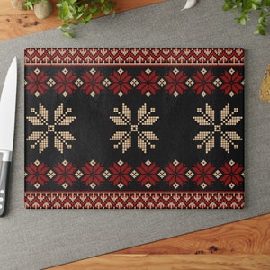 Palestine Tatreez Glass Cutting Board