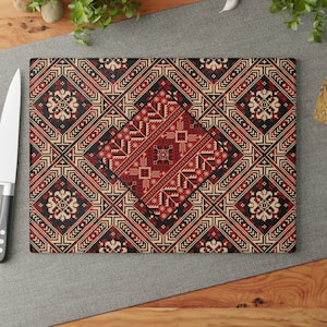 Palestine Tatreez Glass Cutting Board