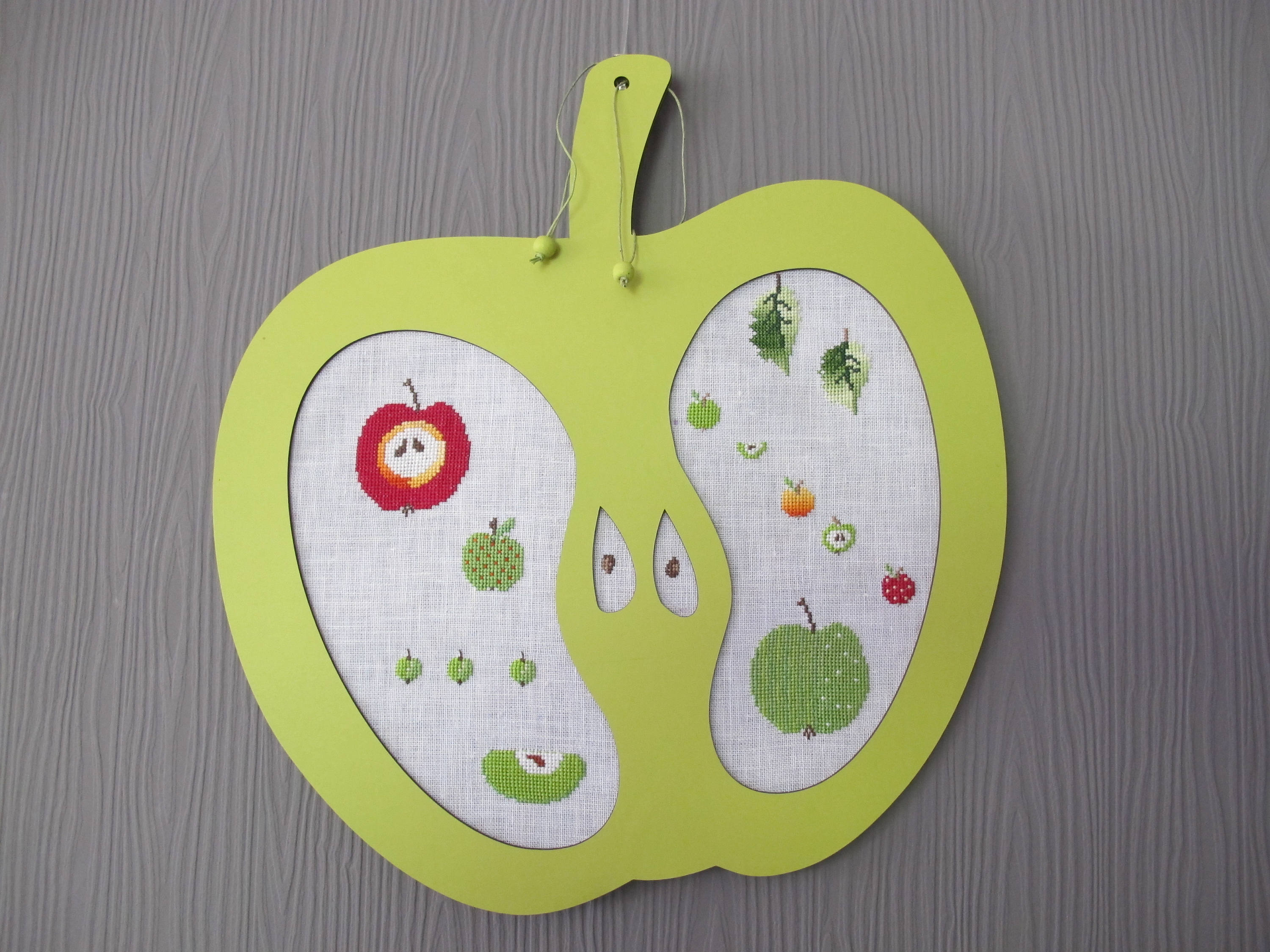 Tableau Brodé Pomme Verte