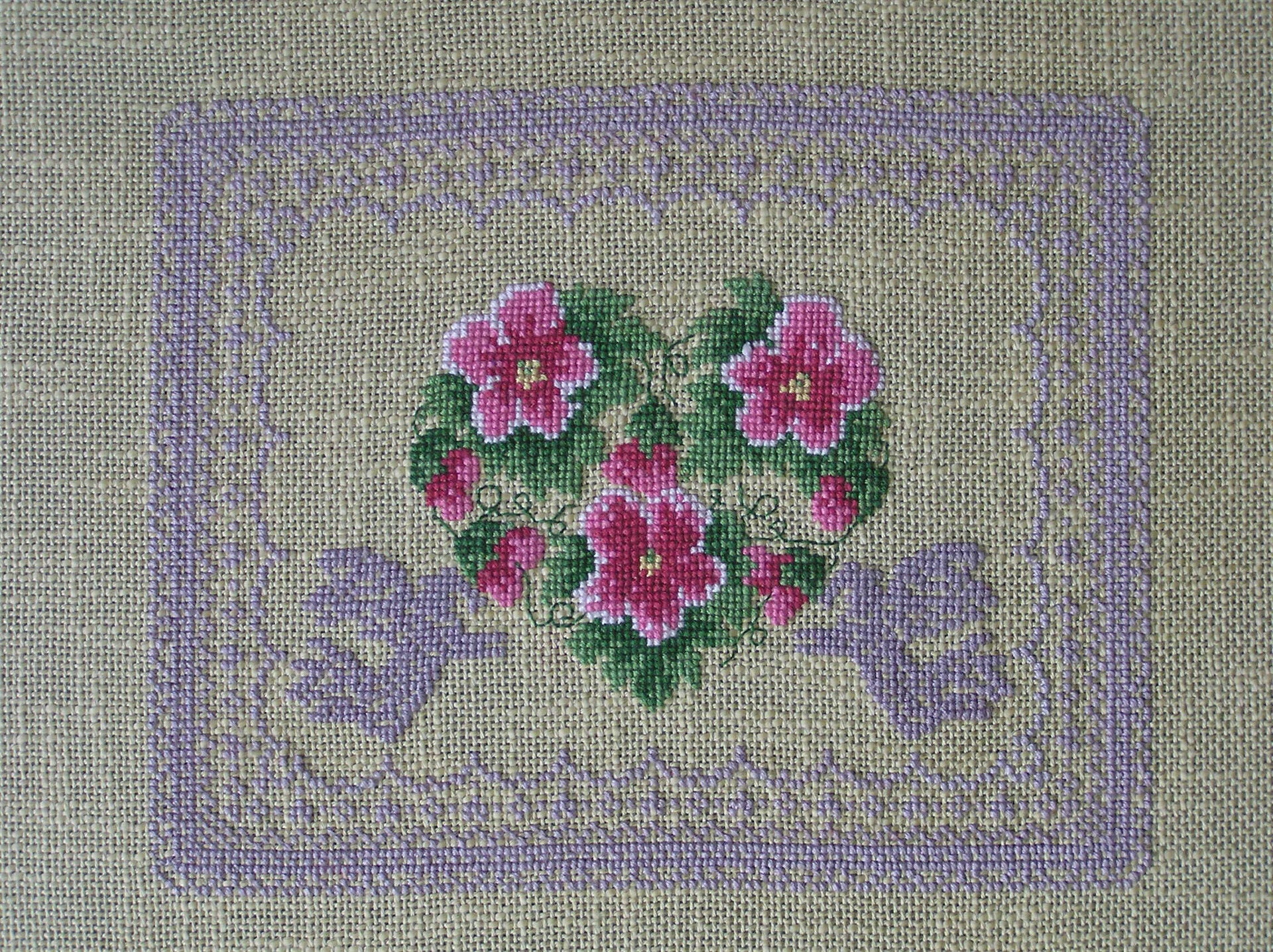 Broderie Coeur et Anges Au Point de Croix