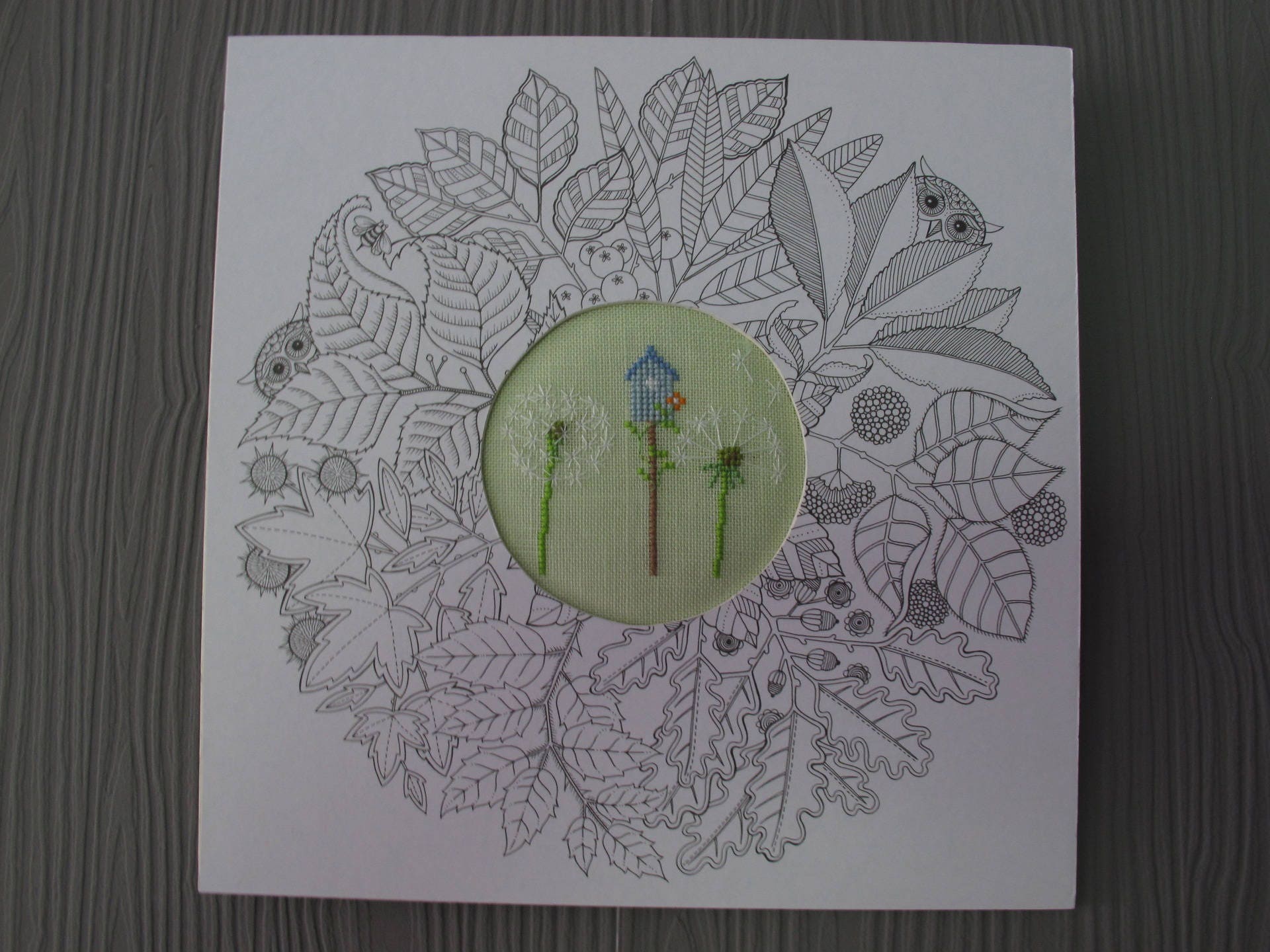 Tableau Nichoir Brodé Décor Circulaire Hiboux