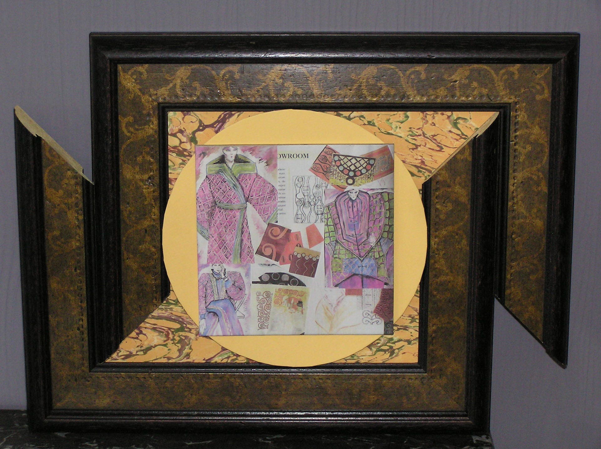 Tableau Cadre Interrompu Showroom Ocre