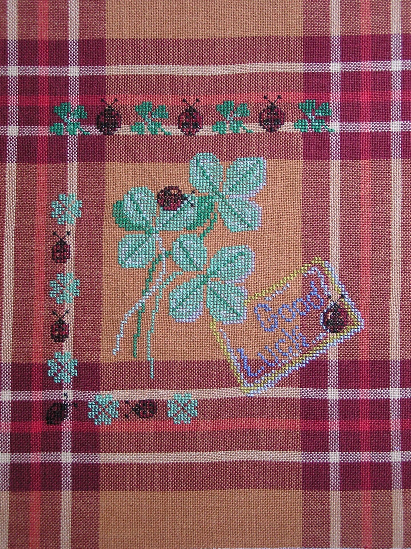 Broderie Trèfles à 4 Feuilles