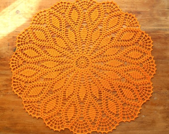 Napperon au crochet, Napperon orange au crochet, Napperon de 49 cm de diamètre, Napperon fait main, Décoration de table.