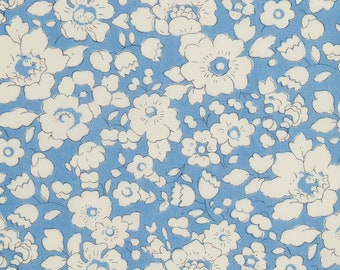 Véritable Tissu Liberty of London tana lawn, Betsy Boo- bleu pâle  - 25 cm x 136 cm -(0.25yard x 54")