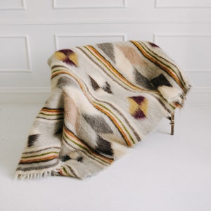 Wool throw blanket Organic blanket Wool coverlet Cozy blanket Housewarming gift