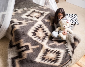 Wool Blanket Bed Cover Woven Blanket Gray Wool Bedding Soft Wool Blanket King Size Gift For Mom Wool Throw Blanket Wool Coverlet Blankets