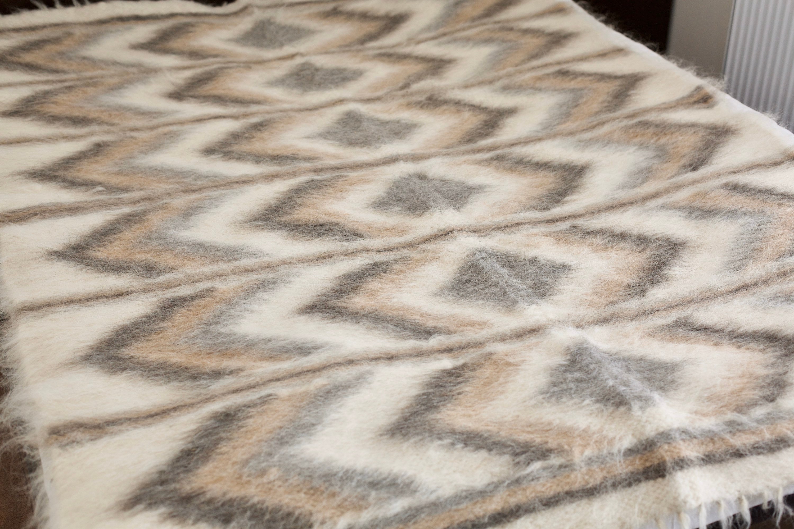 Wool Blanket Queen Size Wool Cover Wool Throw Blanket Etsy