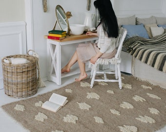 Soft rug for bedroom, wool rug with clouds