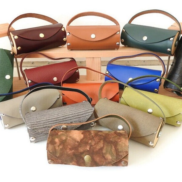 Pochette a palets en cuir et bois, sac rangement pour jeu du palet plusieurs couleurs disponibles Pochette range palets Sacoche range palets