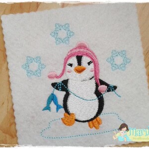 Stickdatei Pingi beim Angeln Füll 10x10 4x4 Stickmuster Stickmotiv Pinguin embroidery pattern penguin Bild 2