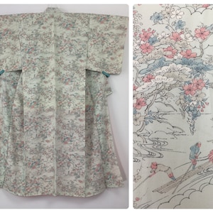 Japanese women&#39;s kimono, vintage, flowers, silk, small & short kimono, Japan import