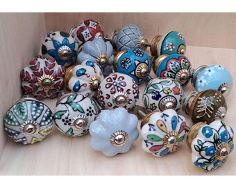 Assorted furniture knobs, individual pieces, remaining stock, mix, cabinet handles, drawer knobs, mix 1