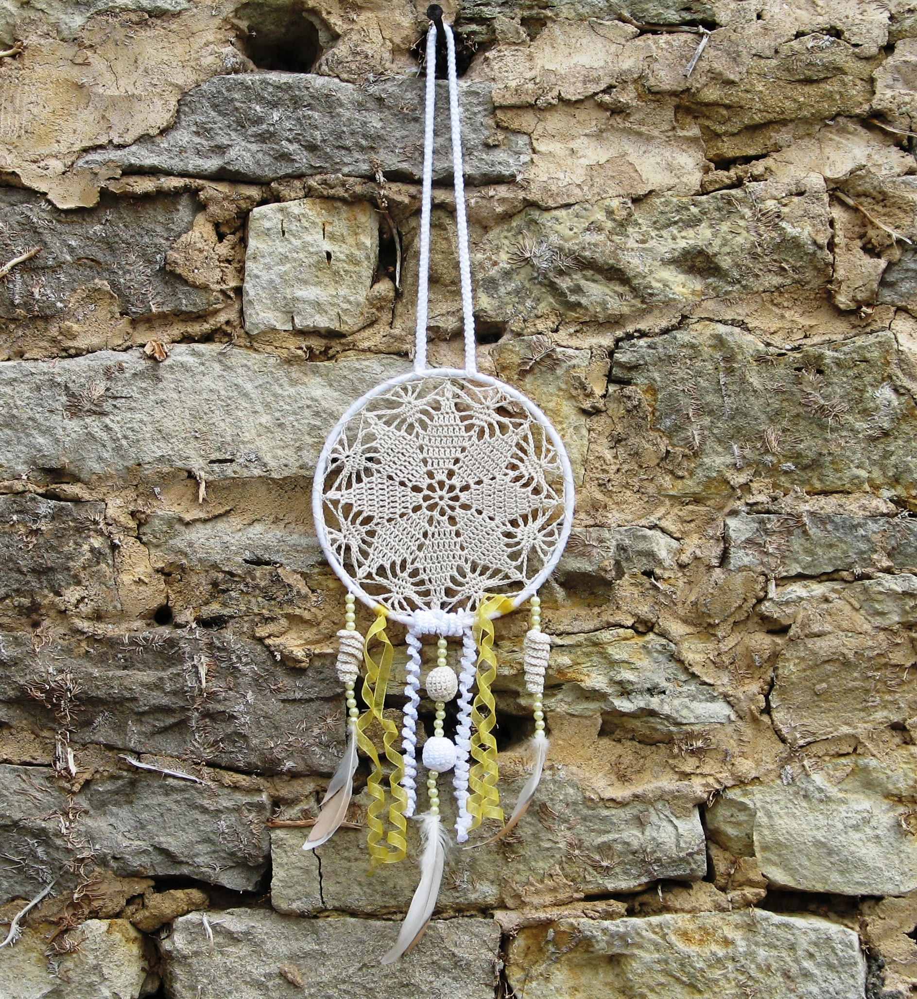 Attrape Rêve, Capteur de Rêve, en Dentelle Crochet Écru, Forme Étoile, Perles Fantaisie Nacrées, Rub