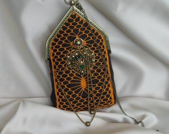 Purse small bag with chain for shoulder, "hippie" style port, lace bobbin orange, gold metal clasp, inlaid heart patch