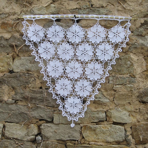 Curtain bise breeze fine lace crochet, handmade, white cotton top range, designs, hearts, housewarming gift and wheels.