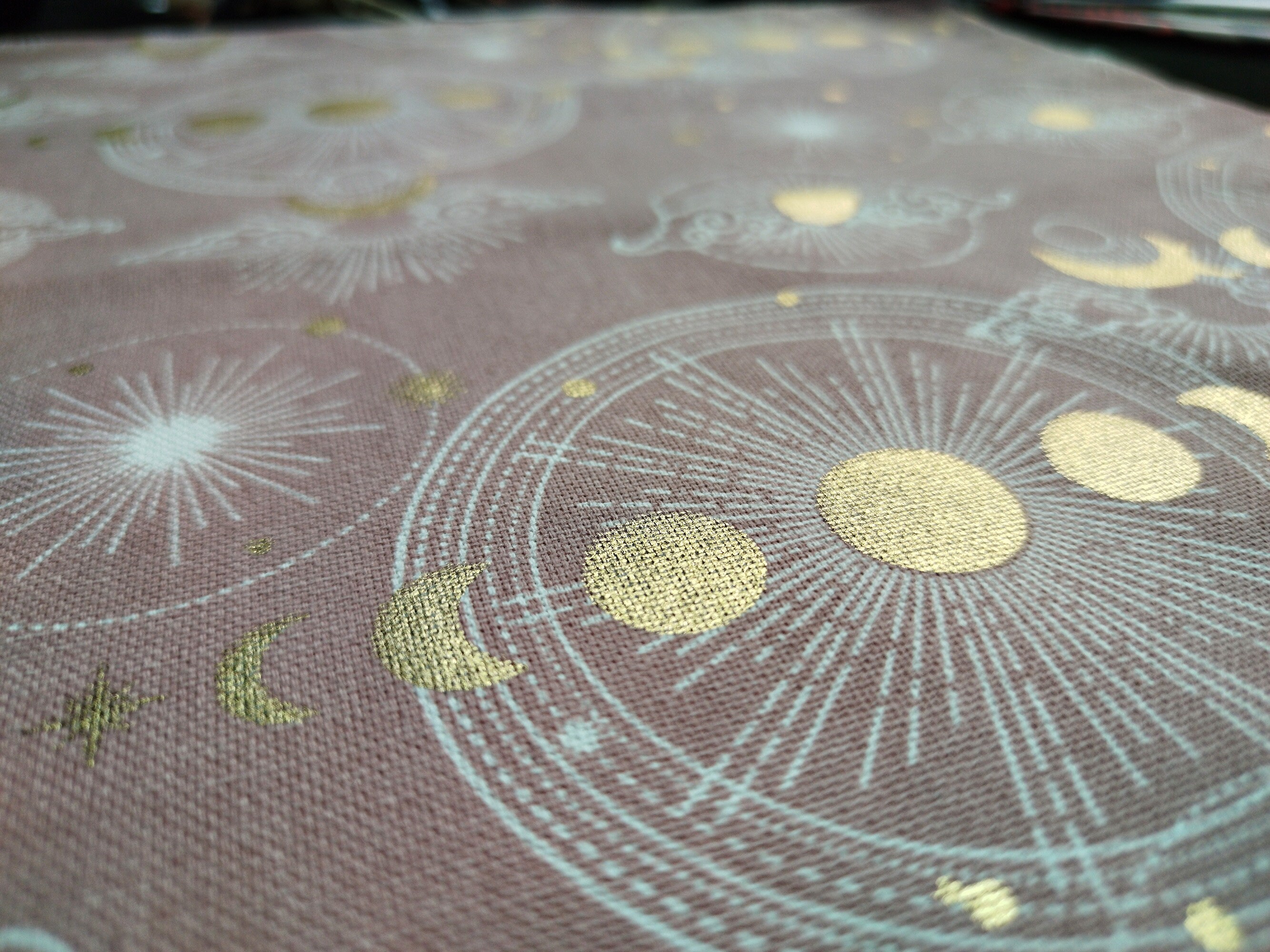 🐦‍⬛ Funda De Cojín Luna Cuervo | Decoración Bruja Wicca Pagana | 18x18" | Poliéster Cremallera