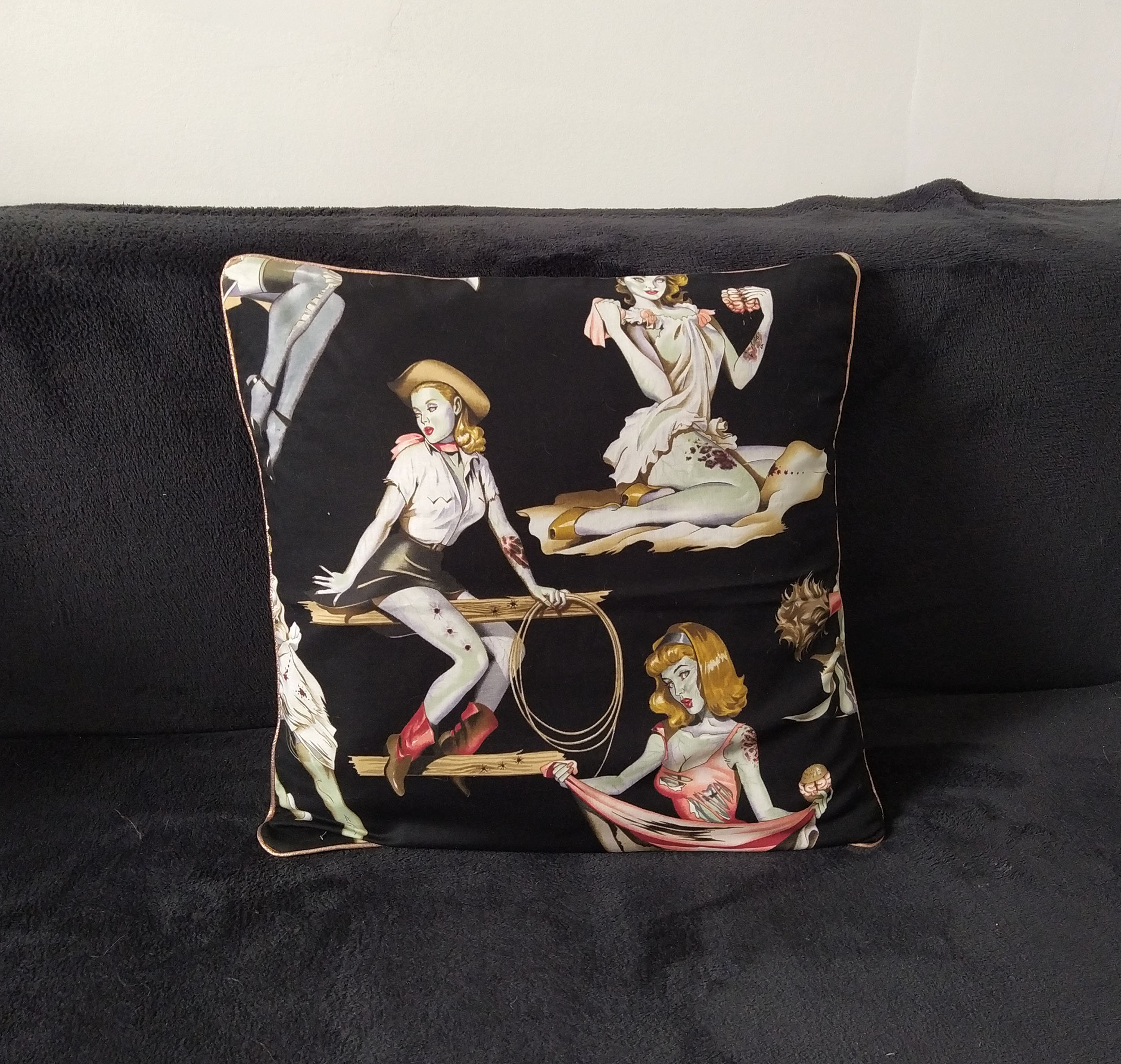 Housse de Coussin Sorcières, Pin-Up Zombies