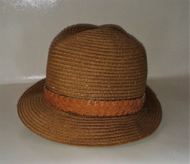 Galon à chapeau tressé 5 brins cuir véritable couleur marron clair. image 2