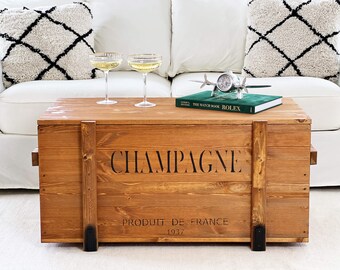 Uncle Joes Truhe Frachtkiste "Champagne" Couchtisch Holzkiste Beistelltisch vintage shabby chic hellbraun retro industrial Wohnzimmer Massiv