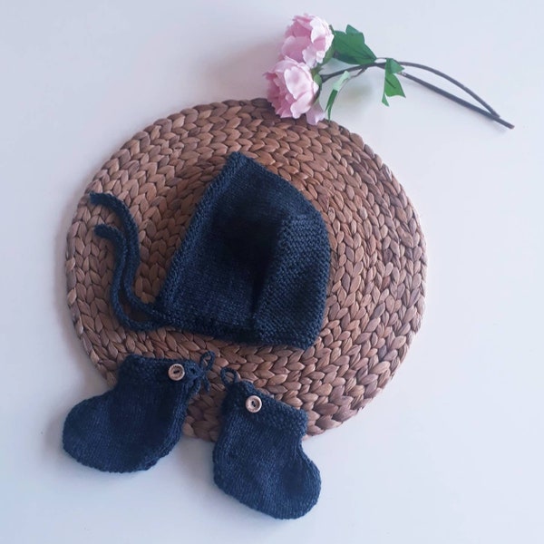 Layette bonnet béguin et petits chaussons pour bébé naissance garçon ou fille tricotés à la main Fabrication Française