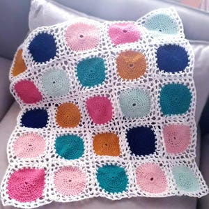 Linge de lit plaid couverture patchwork fait main crochet multicolore bébé Fabrication Française