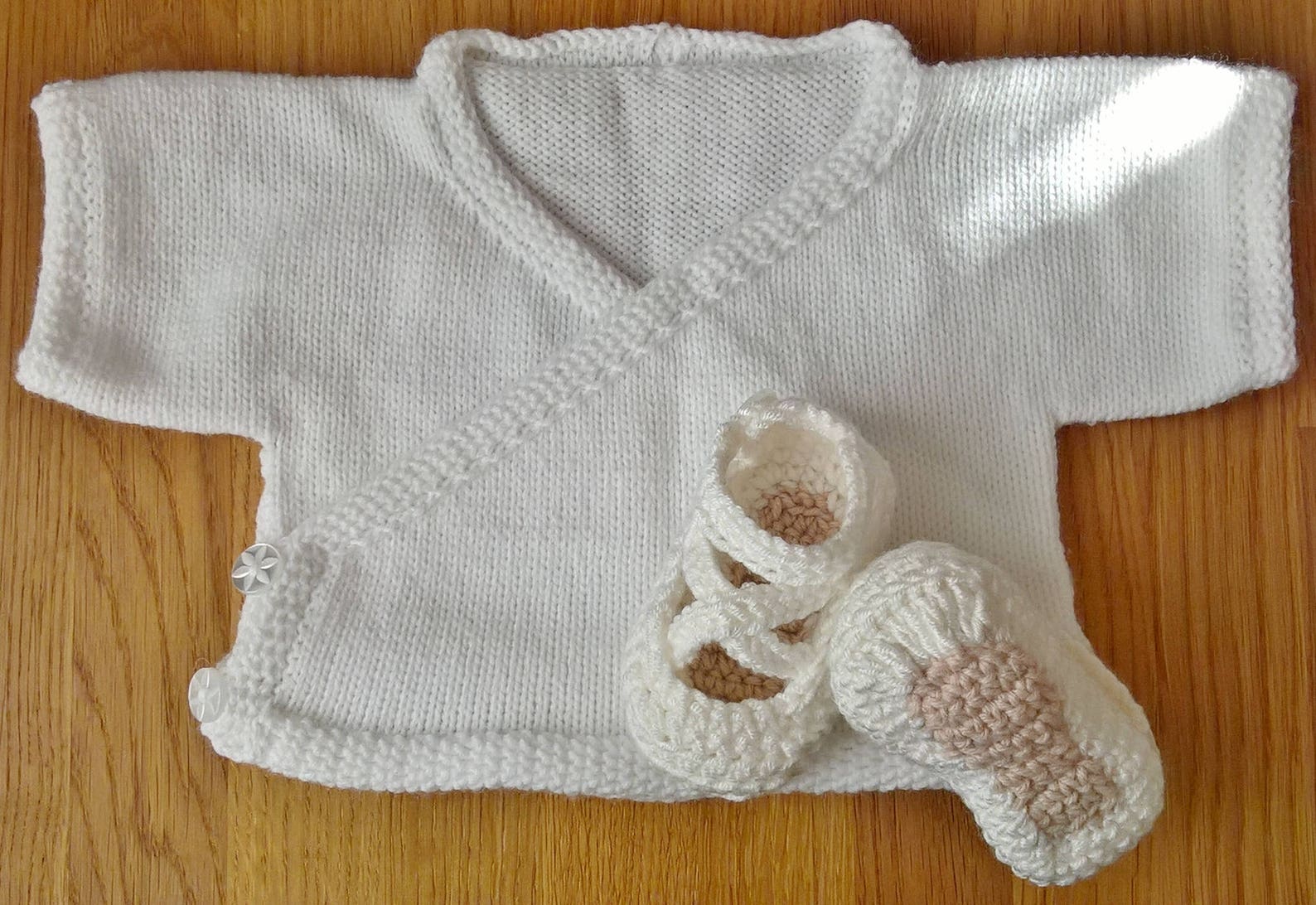 baby ballet wrap and shoes/ baby girl birthday gift/ ballet cardigan and shoes/ baby gift set/ baby knitwear gift/ crochet balle